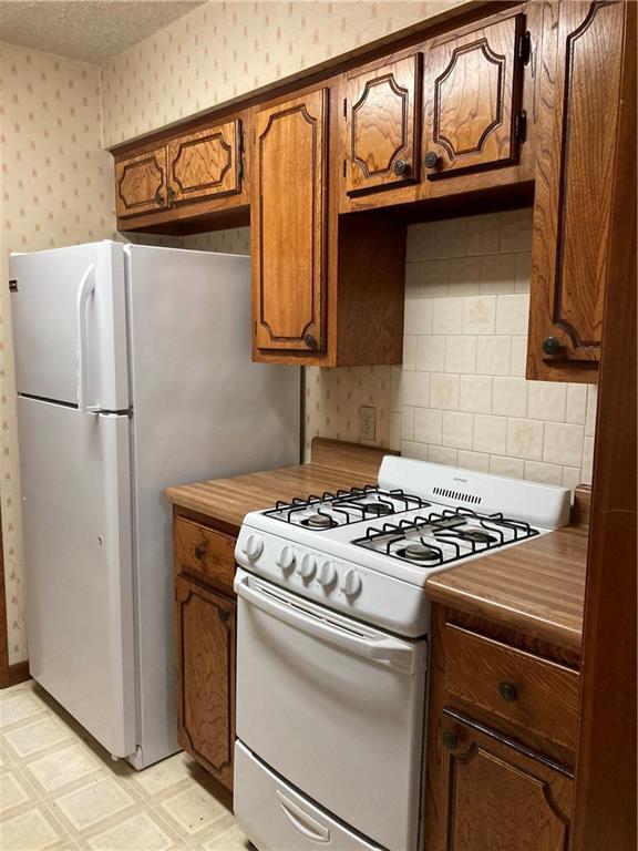 Foto del edificio - 420 S Holly St