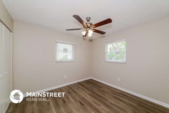 Foto del edificio - 850 Silver Springs Terrace NW