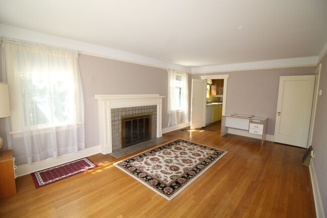 Foto del edificio - 4bd/1ba Seattle Home