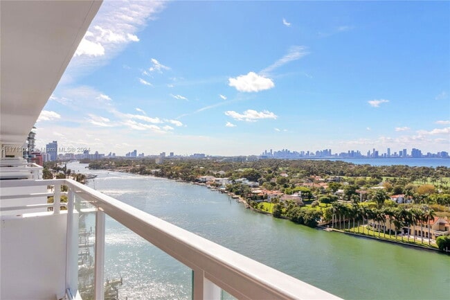 Photo - 5600 Collins Ave Apartment