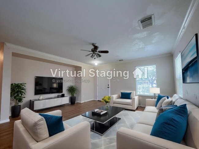 Building Photo - 13410 Blue Swallow Dr