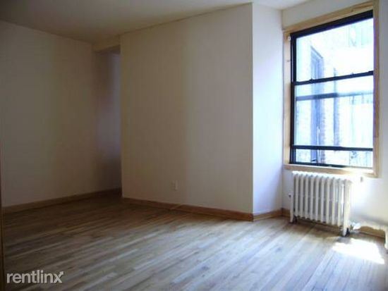 Building Photo - 301 E 108th St