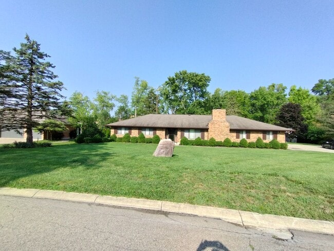 Foto del edificio - Sprawling Gorgeous Home