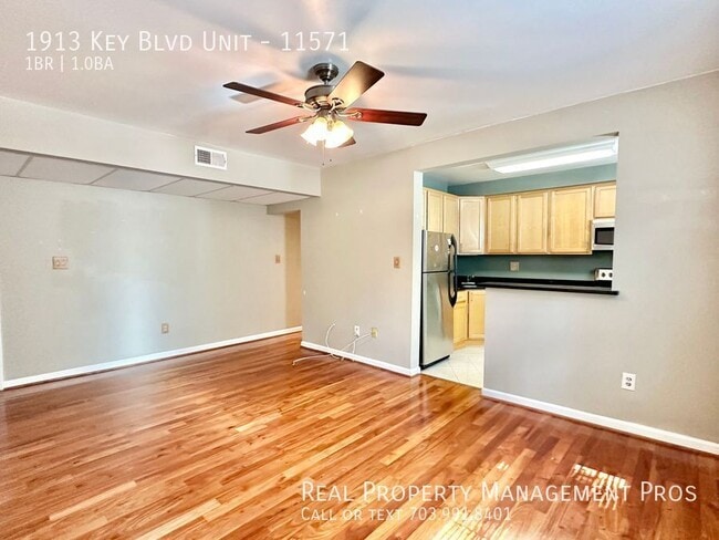 Foto del edificio - 1913 Key Blvd