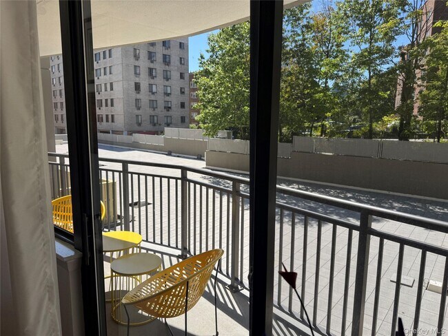 Foto del edificio - 15 Stewart Pl