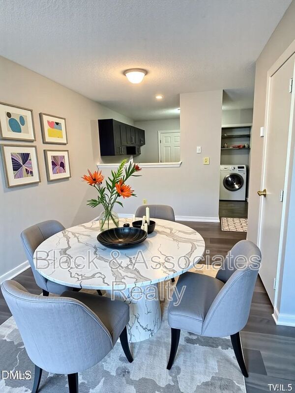 Foto del edificio - 2811 Ferret Ct