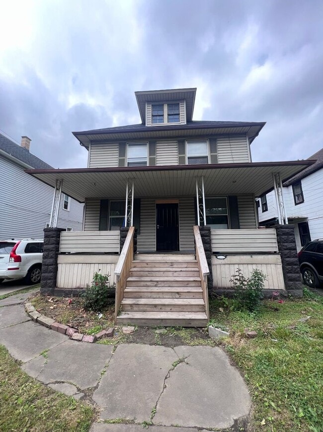 Building Photo - 3718 E 59th St