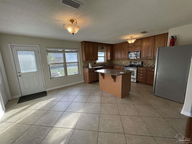 Building Photo - 8137 Imperial Dr