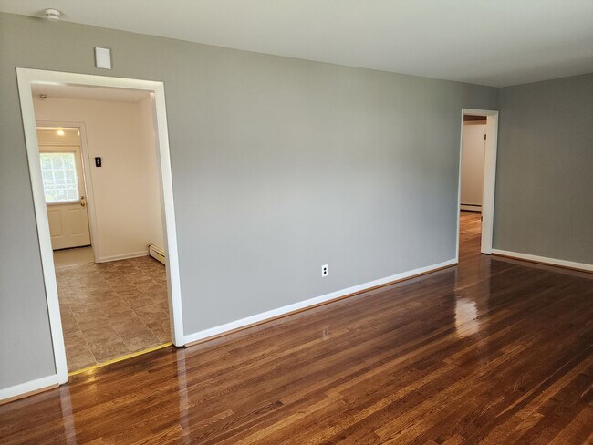Foto del edificio - 3 Bedroom 1 Bath Rancher in Henrico!