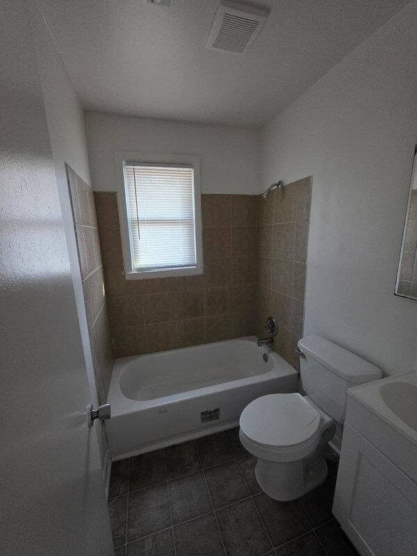 Foto del edificio - 1129 Berkeley St