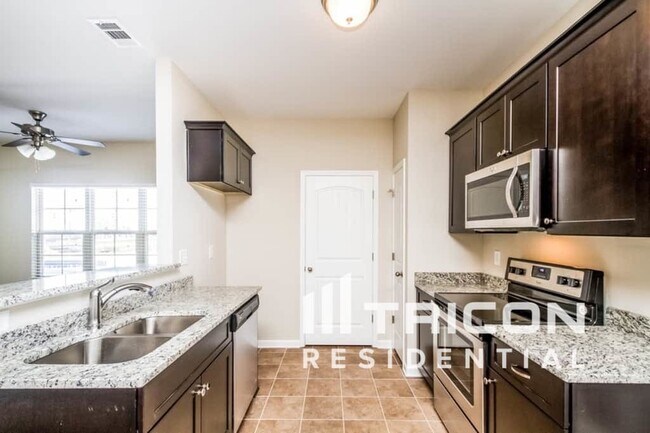 Foto del edificio - 2275 Cason Ln