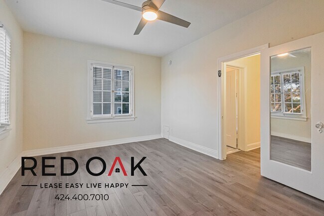 Foto del edificio - 649 N Rossmore Ave