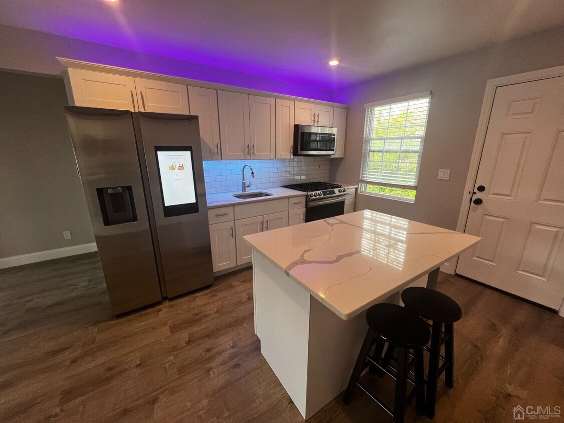 Foto principal - 136 Pearl Pl