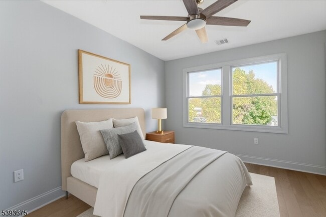 Foto del edificio - 617 Ripley Pl