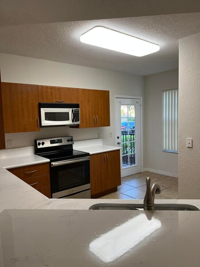 Foto del edificio - 156 SW Peacock Blvd