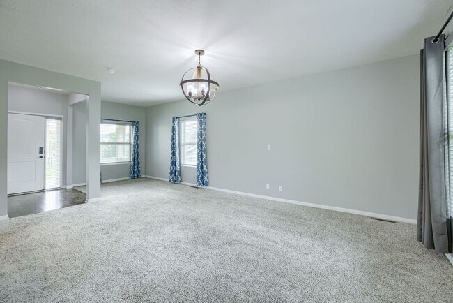 Foto del edificio - Beautiful 4 Bedroom In Elkhorn South!!