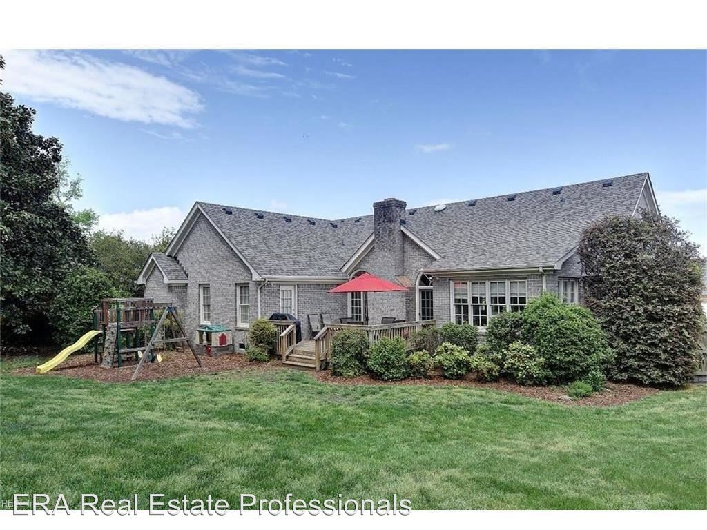 Building Photo - 218 Tree Fern Dr