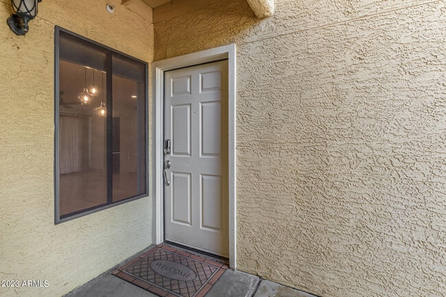 Building Photo - 9990 N Scottsdale Rd