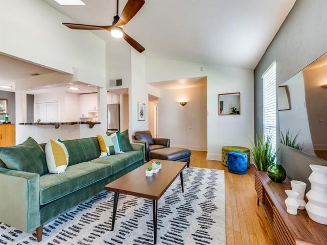 Foto del edificio - 305 Westover Dr