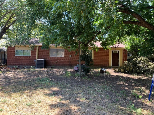 Photo - 4631 Timberwood Dr House