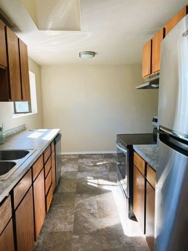 Building Photo - 2214 Grade Rd