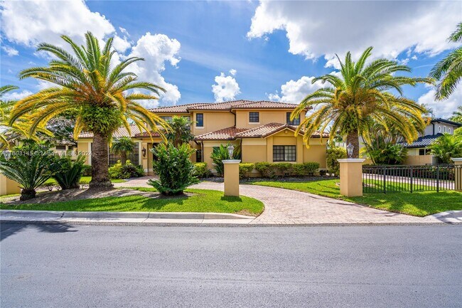 Foto del edificio - 9439 NW 54th Doral Cir Ln