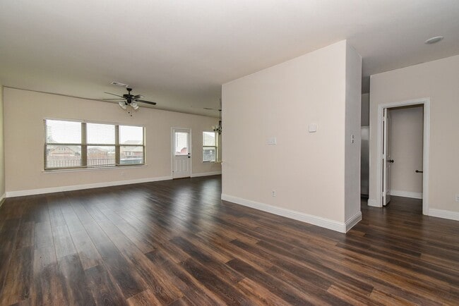 Building Photo - 6819 Jade-Duplex