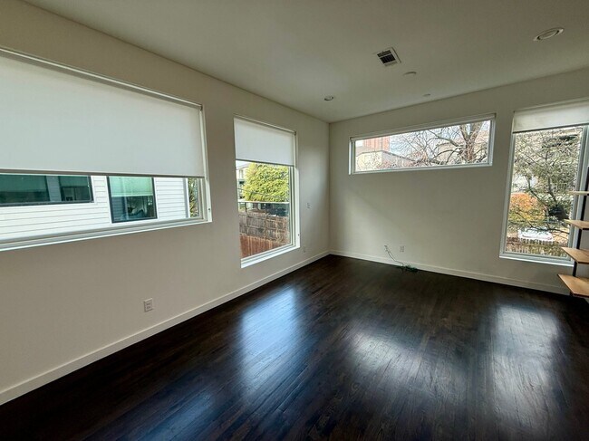 Photo - 4211 Delano Pl House