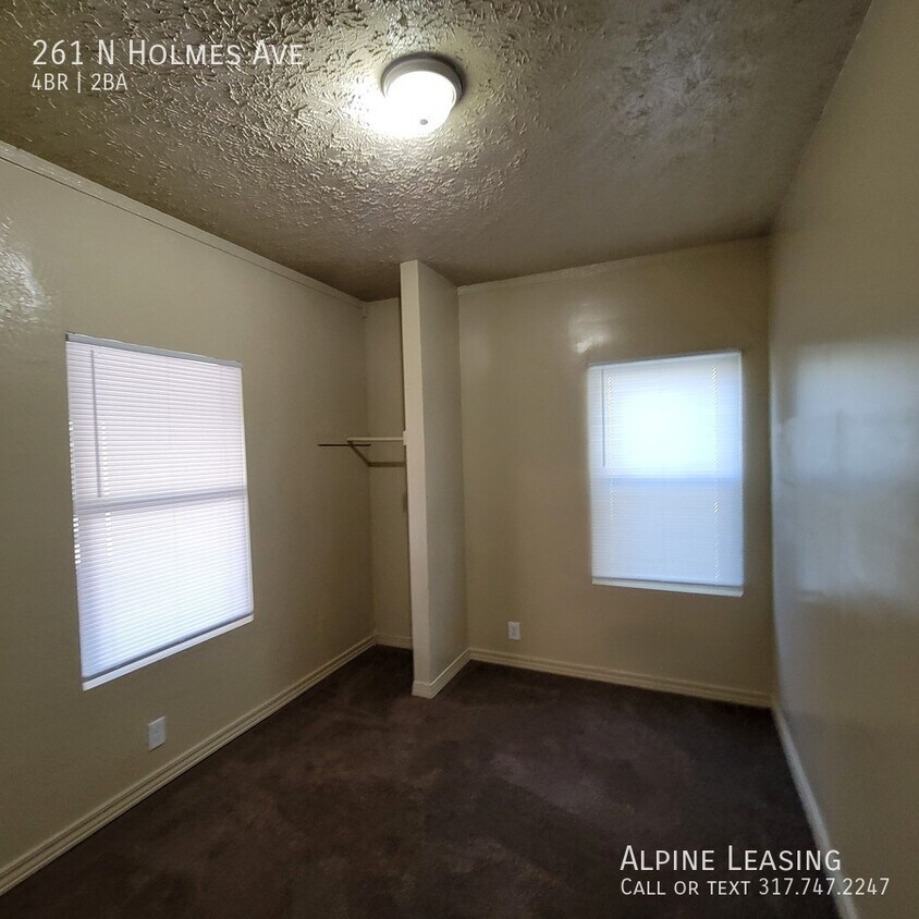 Building Photo - 4 bedroom