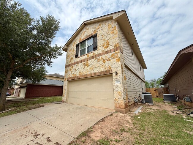 Foto del edificio - 3400 Wickham Ln