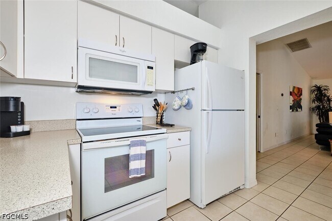 Foto del edificio - 2201 SE 5th Ave