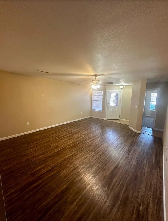 Foto del edificio - 302 N Brentwood Ave
