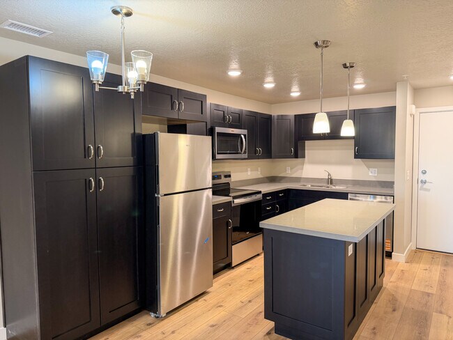 Foto del edificio - 1032 E 400 S