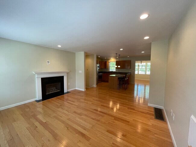 Foto del edificio - 43 Brewster Rd
