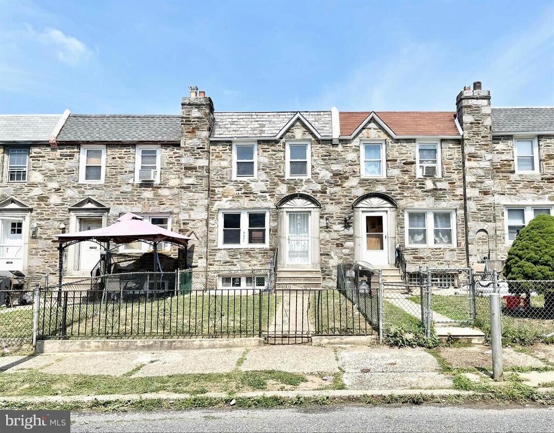 Primary Photo - 6624 Rutland St