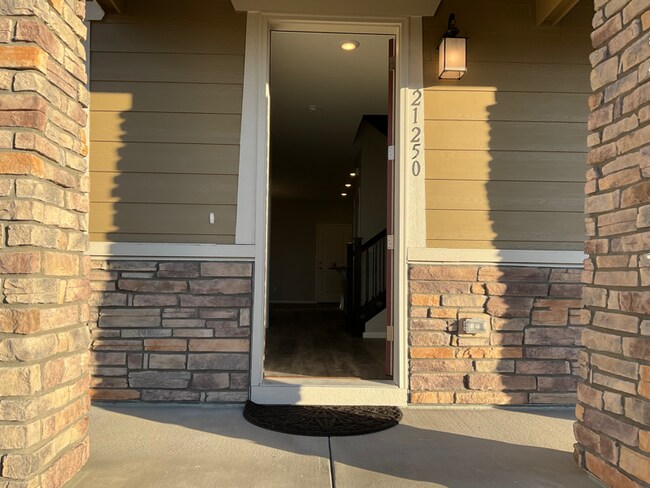 Foto del edificio - 21250 E Radcliff Pl