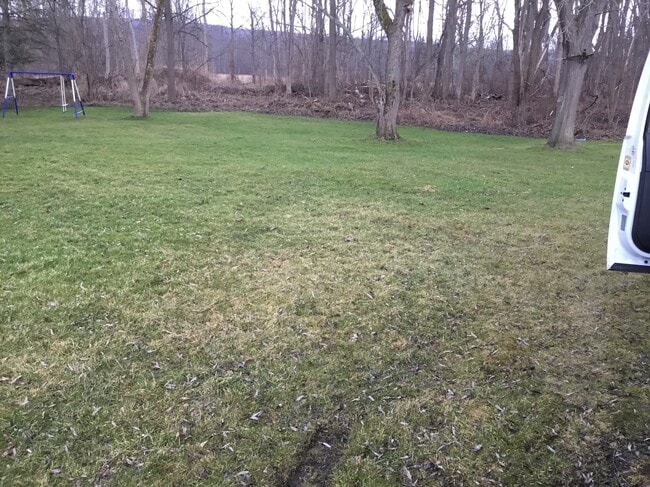 Foto del edificio - 5766 Sliker Hill Rd