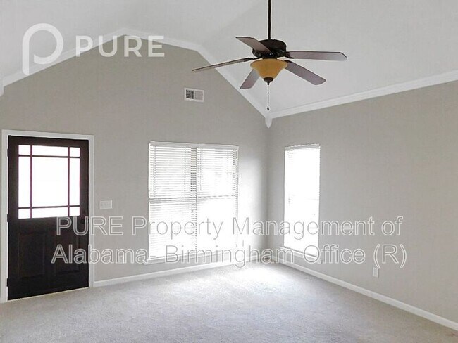 Building Photo - 40 Village Springs Cove