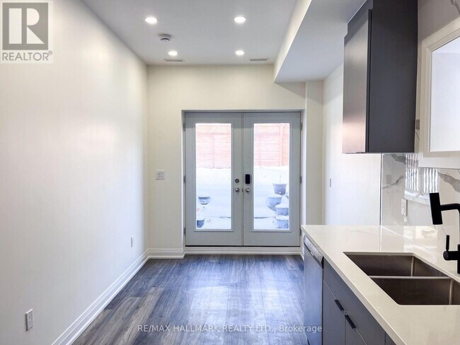 Building Photo - 22 Direzze Ct