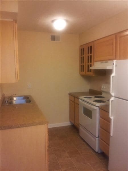 Primary Photo - 3045 Sprowl Rd