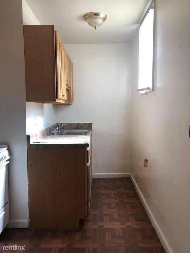 Building Photo - 1 br, 1 bath Apartment - 5551 Force Rd # 1