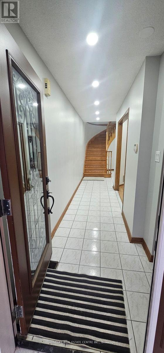 Building Photo - 89 Woodsend Run