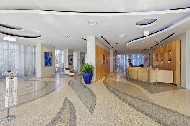 Foto del edificio - 150 E Robinson St