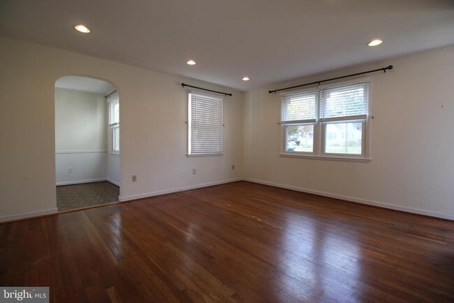 Building Photo - 3052 Westfall Pl