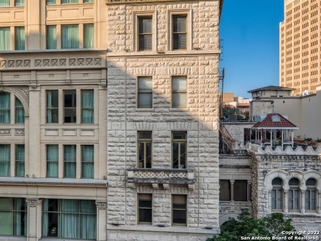 Foto del edificio - 235 E Commerce St