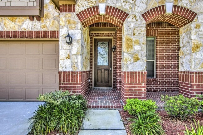 Building Photo - 26311 Parkman Grove Dr