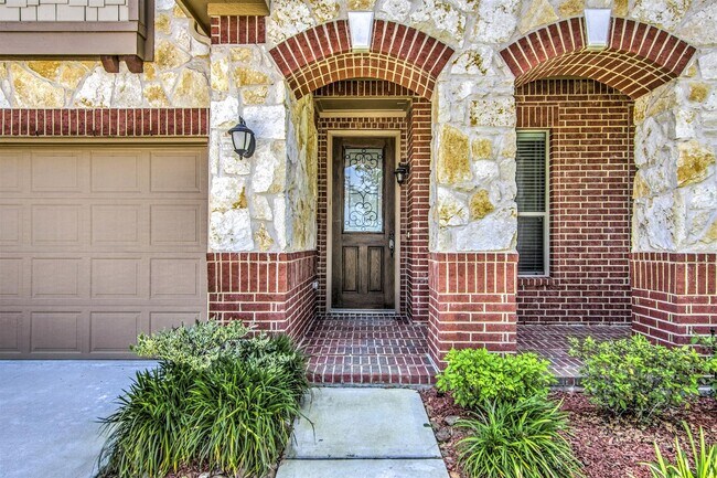 Foto del edificio - 26311 Parkman Grove Dr