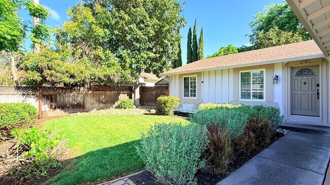 Foto del edificio - Charming 3BD/2BA, Single-Story, Ranch-Style Home in Broadmoor Area of San Ramon- Available NOW!