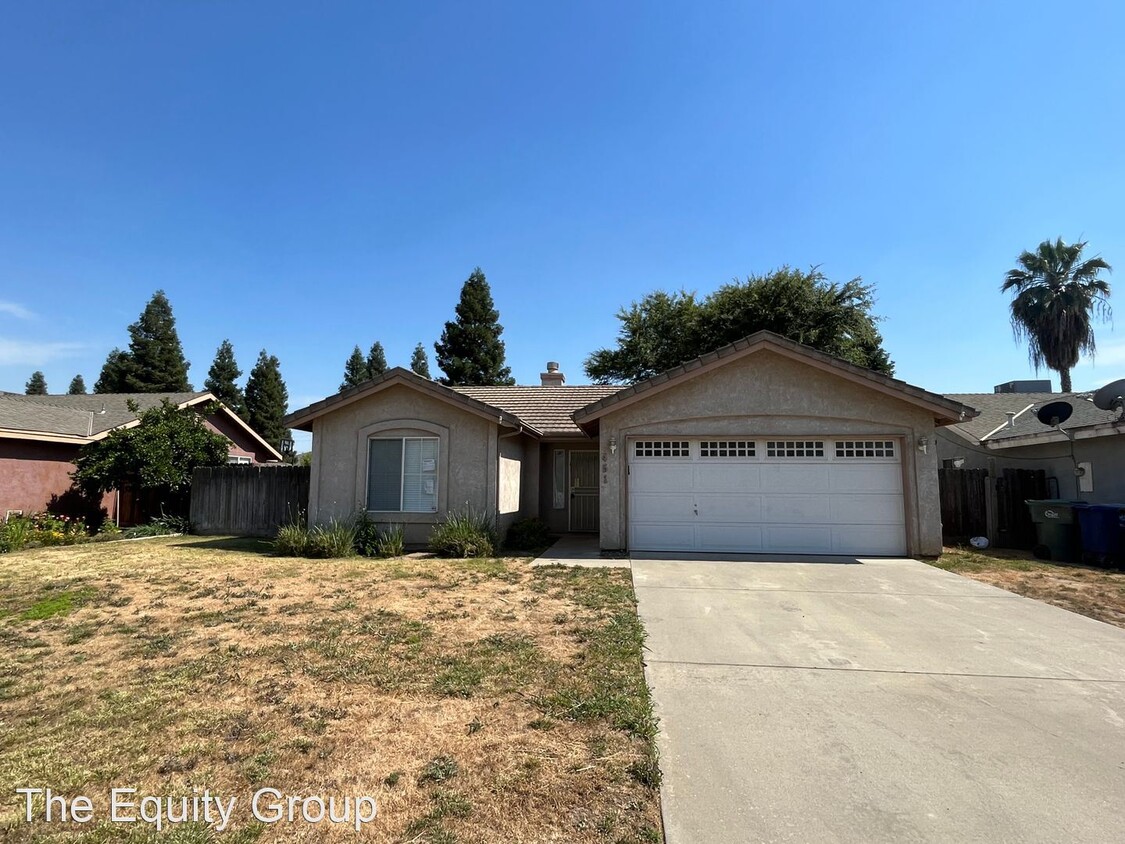Primary Photo - 3 br, 2 bath House - 451 W. Marilyn Street
