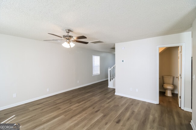 Building Photo - 165 Colser Drive